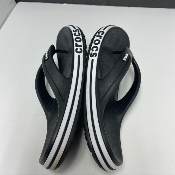 CROCS Flip Flops Mens 9 Womens 11 Black/White Bayaband Logo ligheweight comfy - Picture 8 of 9